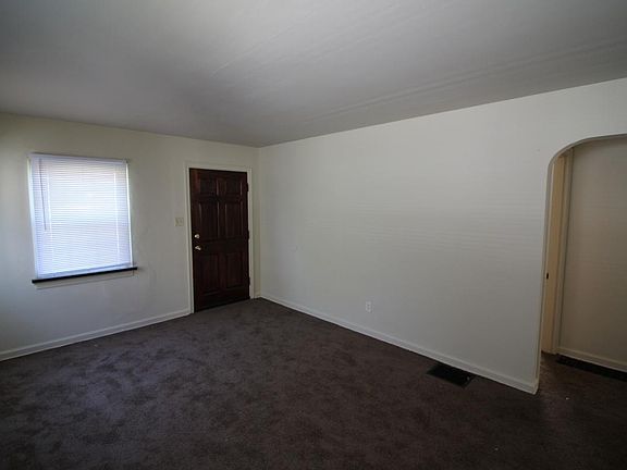 4th image of 2803 Bellwood Ave