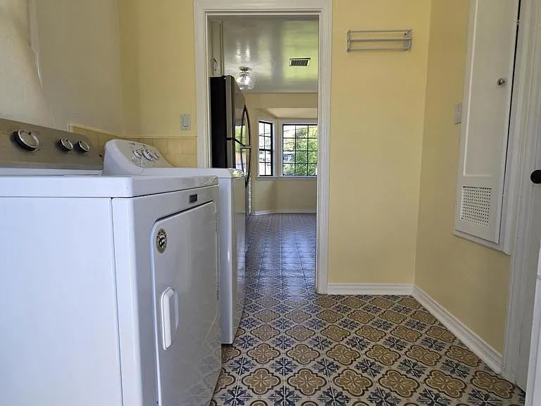 6279 Church St — Photo 39