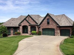 9521 Aladin Trl, Inver Grove Heights, MN 55077