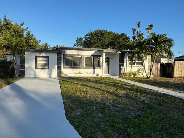 2616 NE 4th Court, Boynton Beach, FL 33435