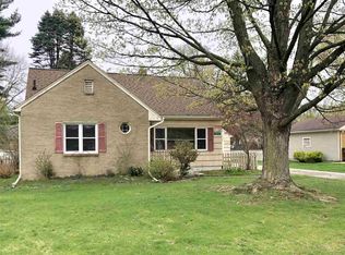 1514 Kensington Dr, Jackson, MI 49203