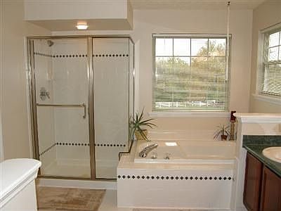 4th image of 6684 Stillington Dr
