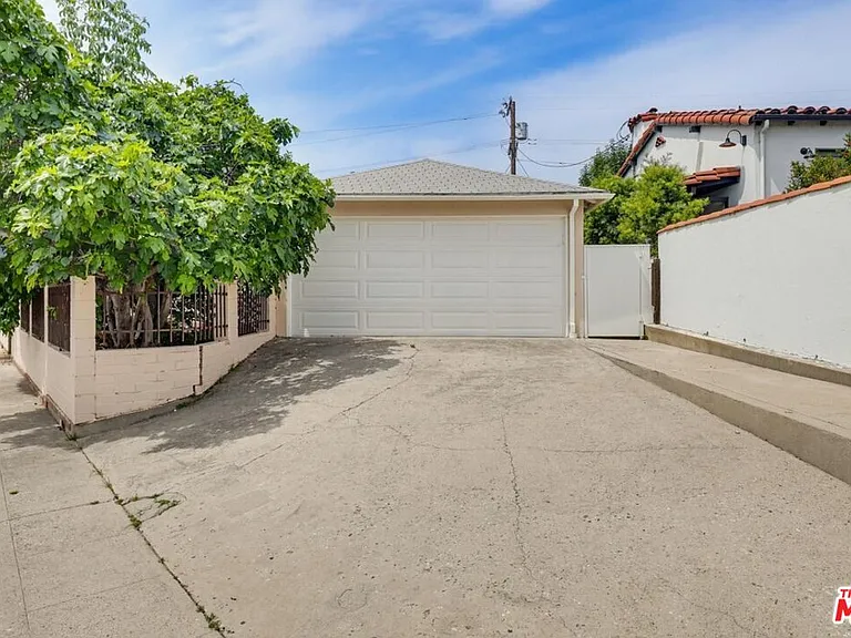 2919 Maxwell St — Photo 27