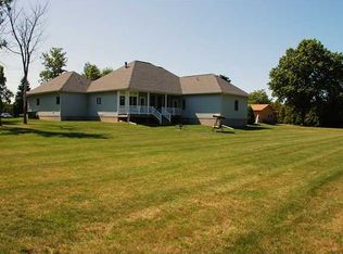 192 Webster Rd, Webster, NY 14580