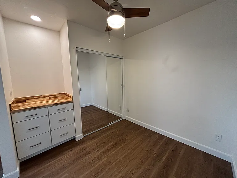 2945 E Barnwell St — Photo 5