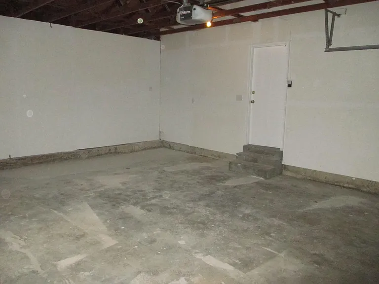 2 Car Garage