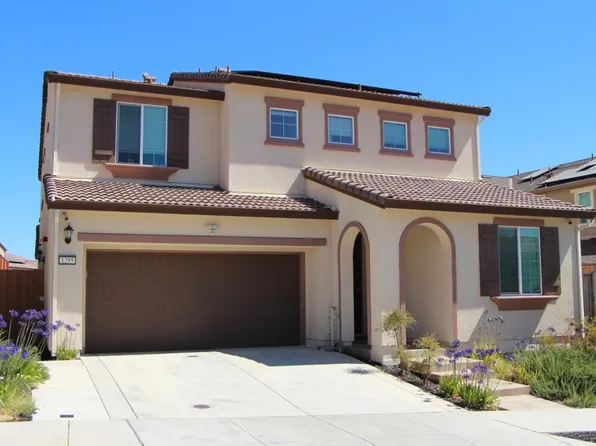 1255 Mirassou Ln, Gilroy, CA 95020