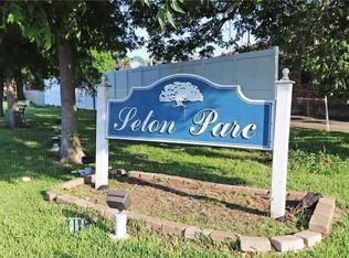 Saint Blase Dr, Kenner, LA 70065
