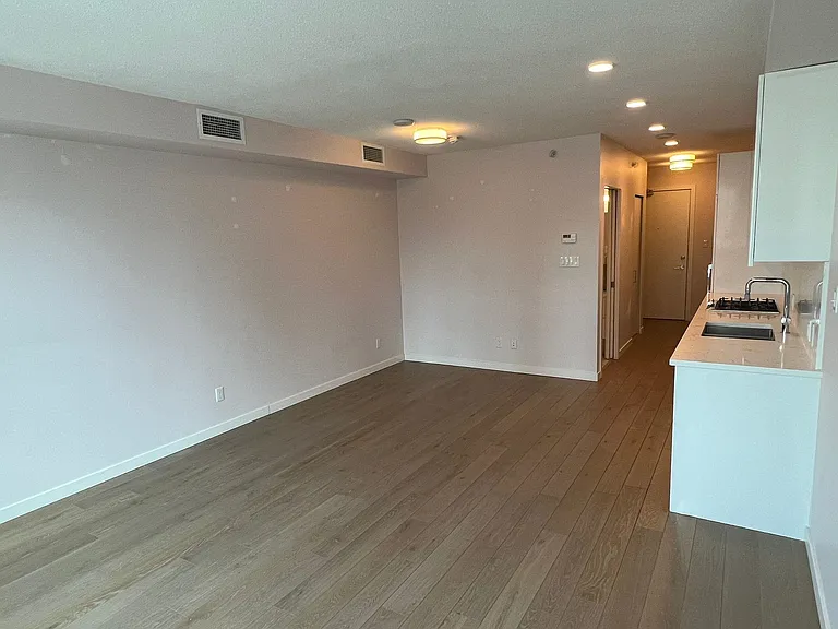 2888 Cambie St #2XX — Photo 2