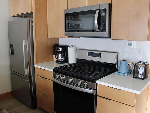 5th image of 101 Elk Valley Road #C