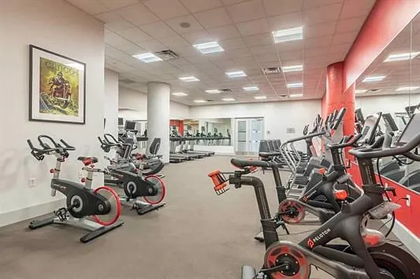 Sold by Nestseekers | media 11