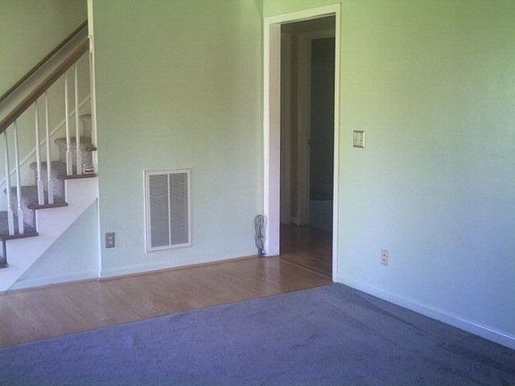 2nd image of 3303 Evelyn Dr