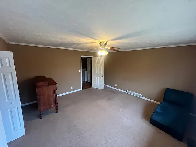 234 E North St — Photo 15