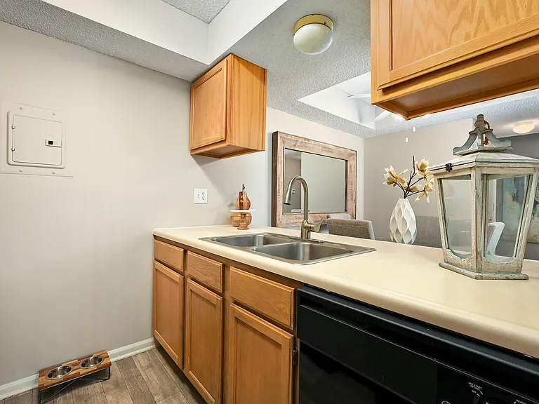 Lakeview Loft - Kitchen Lakeview Loft - Kitchen