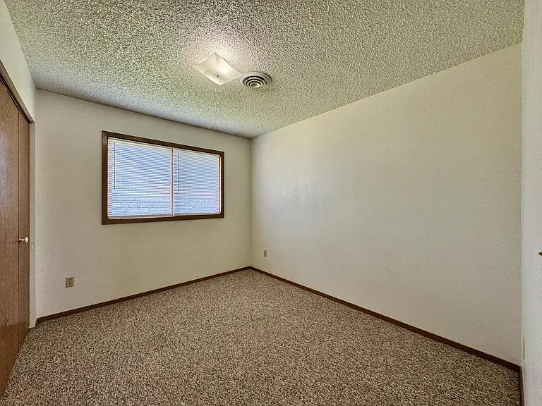 2340 Fairview Ave — Photo 27