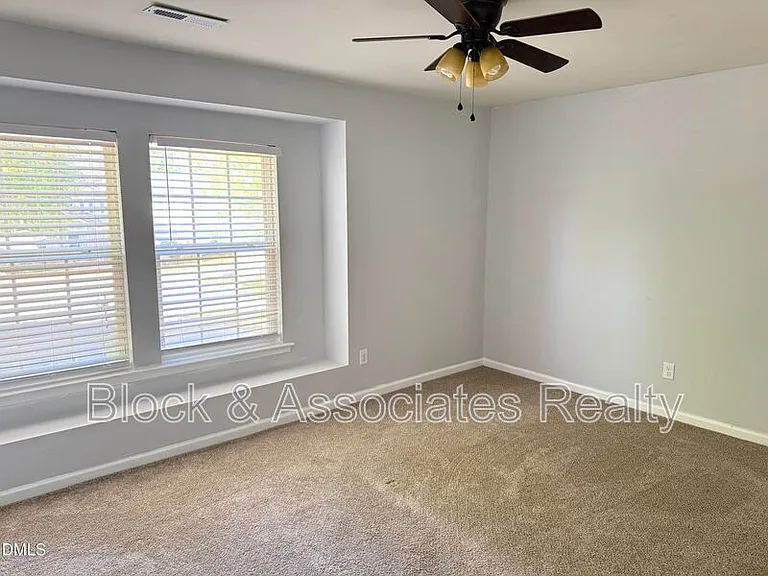 108 Poppy Hills Ct — Photo 18