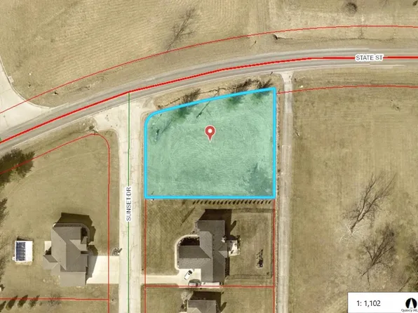 501 Sunset Dr, Quincy, IL 62305