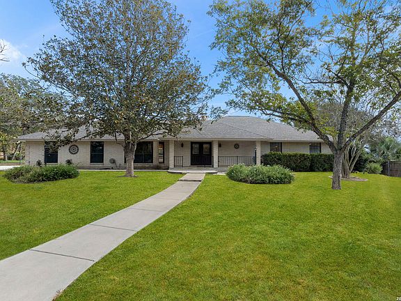 2nd image of 360 BEAR RIDGE DR