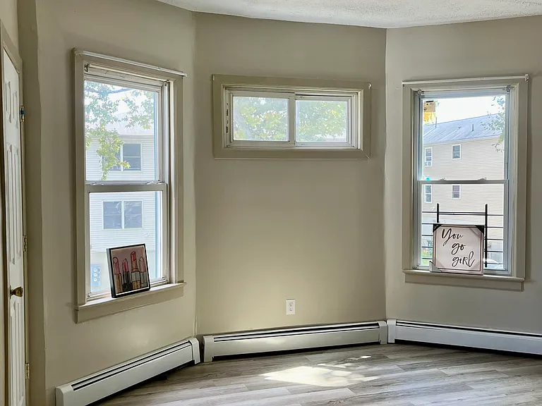 15 9th Ave #2 — Photo 9