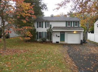 64 W Saddle River Rd, Waldwick, NJ 07463