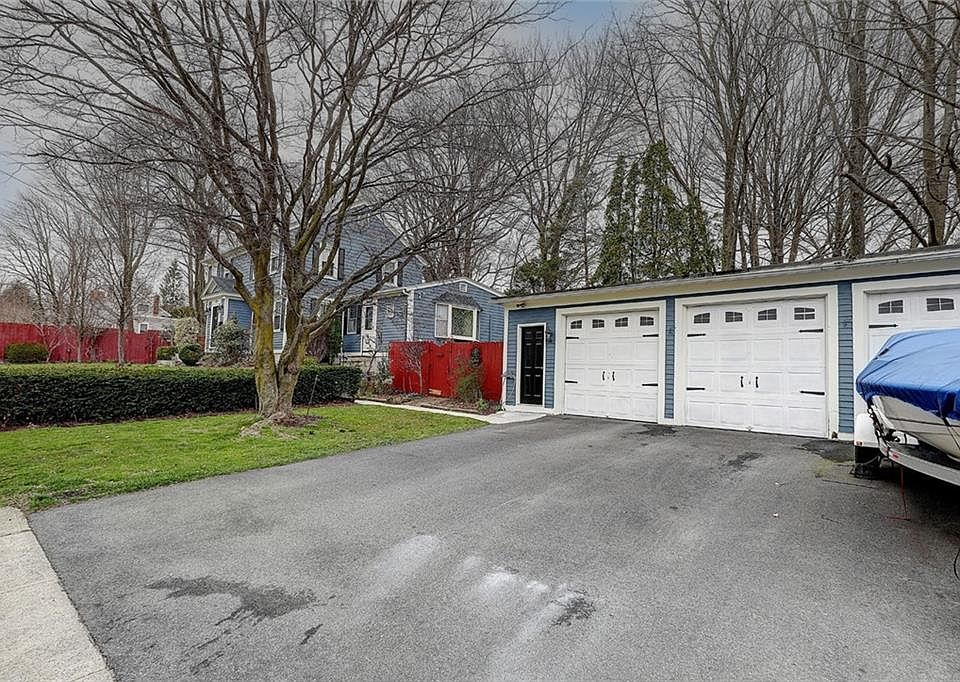 474 Fairview Ave, Coventry, RI 02816 Zillow