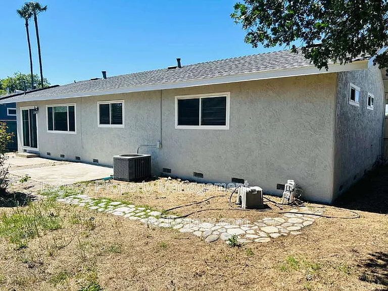 9012 Alderson Ave — Photo 21