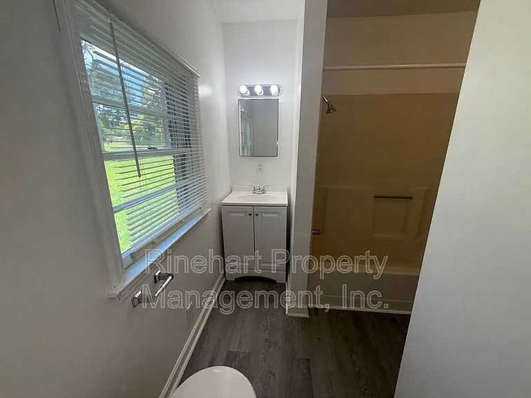 6087 Old York Rd — Photo 9