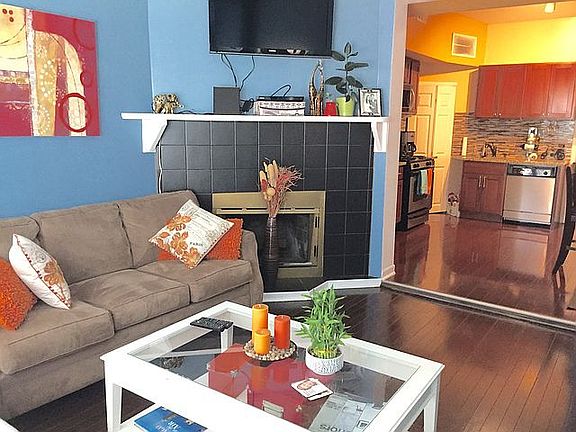 4th image of 2211 N Clybourn Ave APT 3F