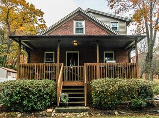 27 Haberen Ave, Unionville, CT 06085