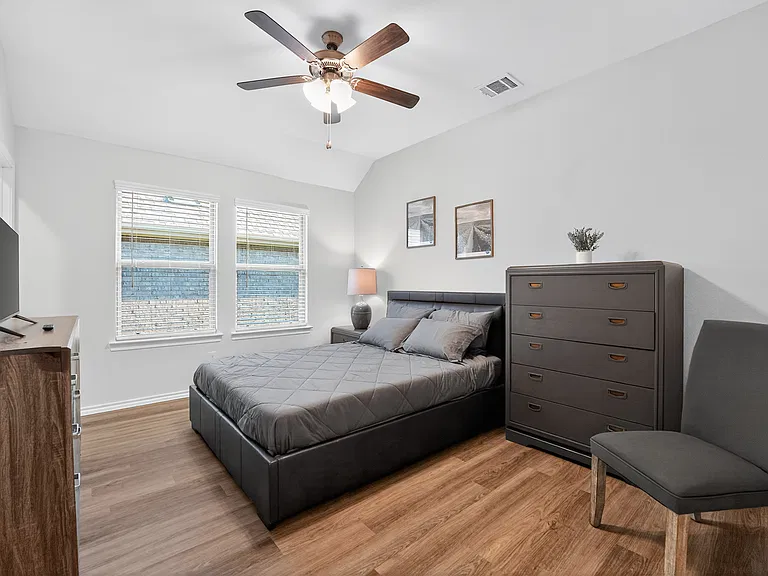 906 Ramble Rd — Photo 9