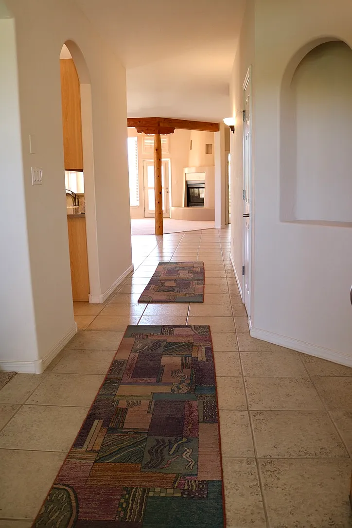 4 bed, 2.5 bath, 1933 sqft, $3,000 — Photo 4
