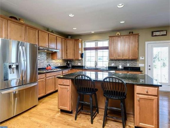 3rd image of 111 Bolero Dr