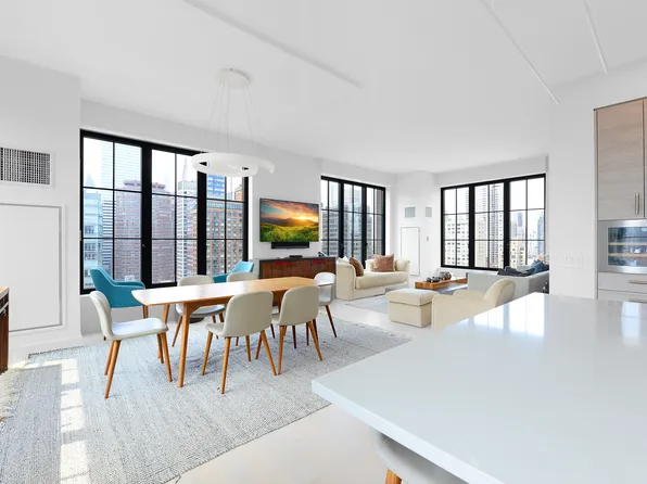 959 1st Avenue image 2 of 17