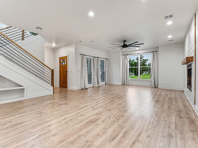 917 NE Arleta Gdns — Photo 11