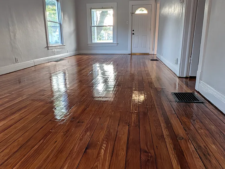 327 S Magnolia Ave — Photo 4
