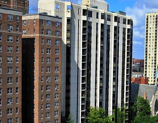 1st image of 1120 N Lasalle St APT 2R