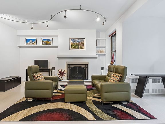 3rd image of 335 E 90th St #23R