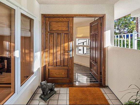 4th image of 1099 1st St #102&103