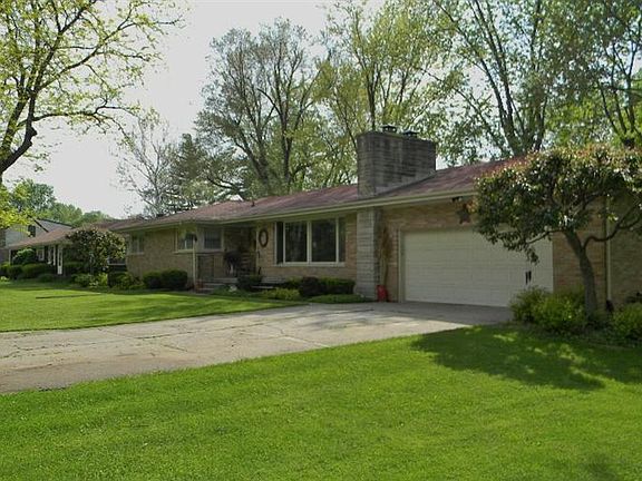 2nd image of 6220 Hayes St