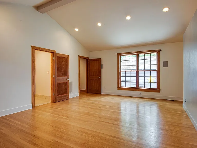 2716 Sharondale Ct — Photo 14