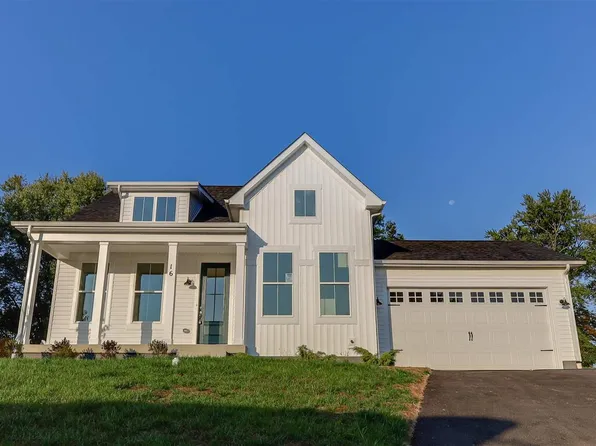 1240 Pinetree Trl, Harbor Springs, MI 49740