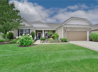 9488 Foxboro Dr, North Ridgeville, OH 44039