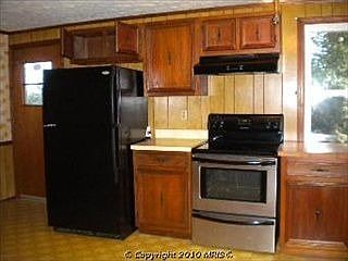 2nd image of 9819 Sylvan Turn