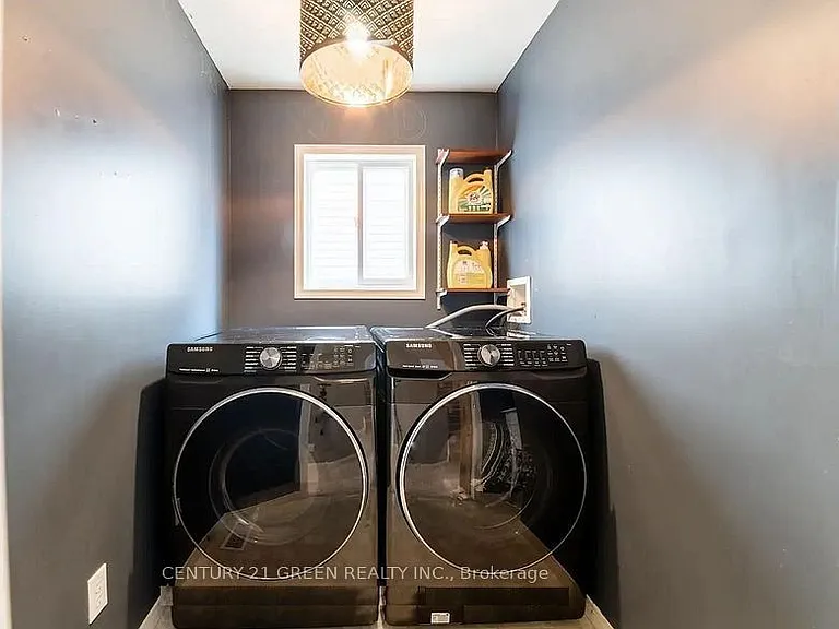 7 Swartz St — Photo 16