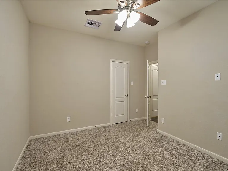 116 Fox Trail Rd — Photo 37