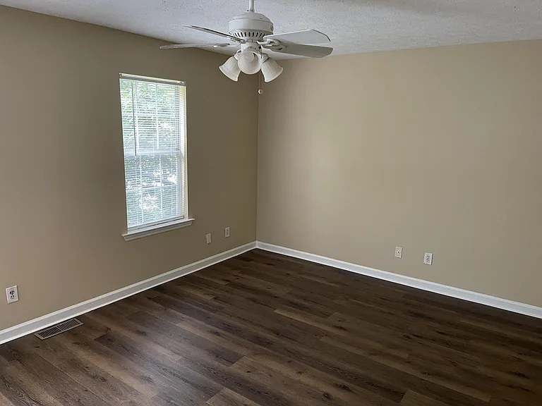 2931 Lexington Trace Dr SE — Photo 15