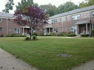 19827 Dunton Ave, Hollis, NY 11423