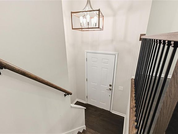 5th image of 5012 Powell Ave