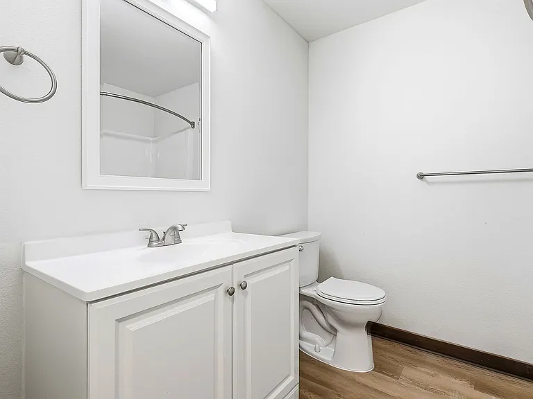 1 Month Free Rent Move In Special! Under New Management! — Photo 8