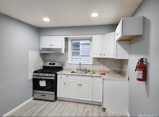 723 Parker St, Perth Amboy, NJ 08861